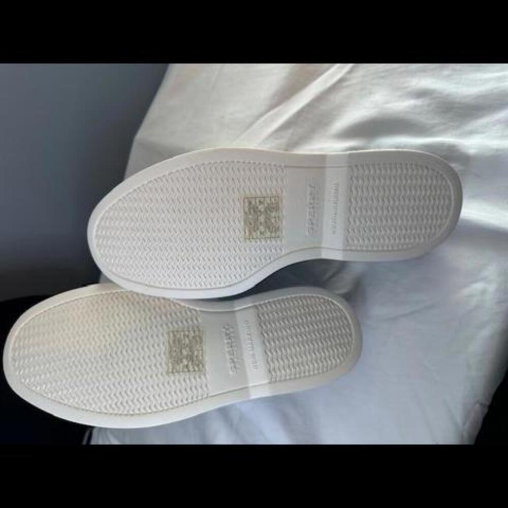 Sperry Float Shoe, Size 9 - Picture 3 of 5